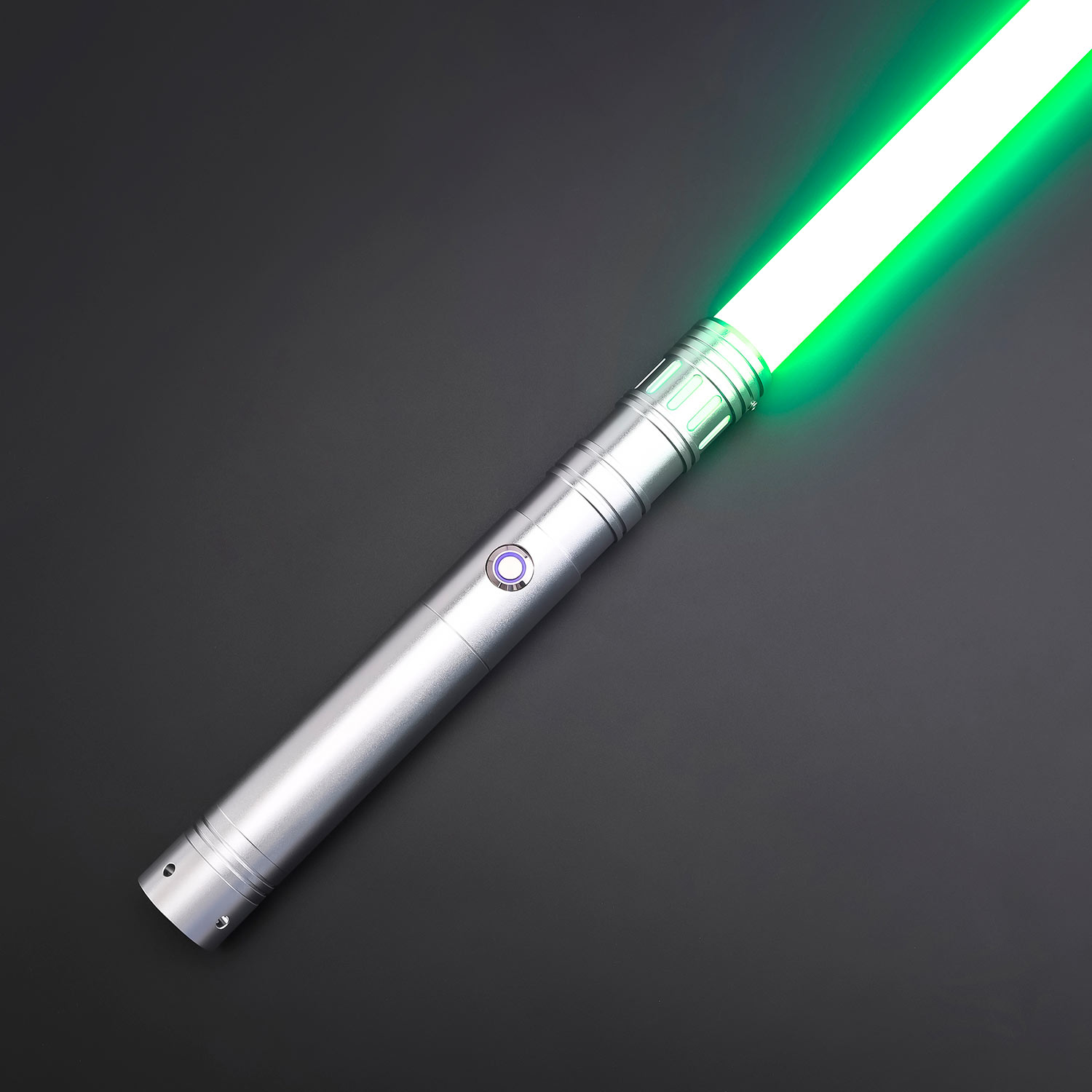 Серебристый