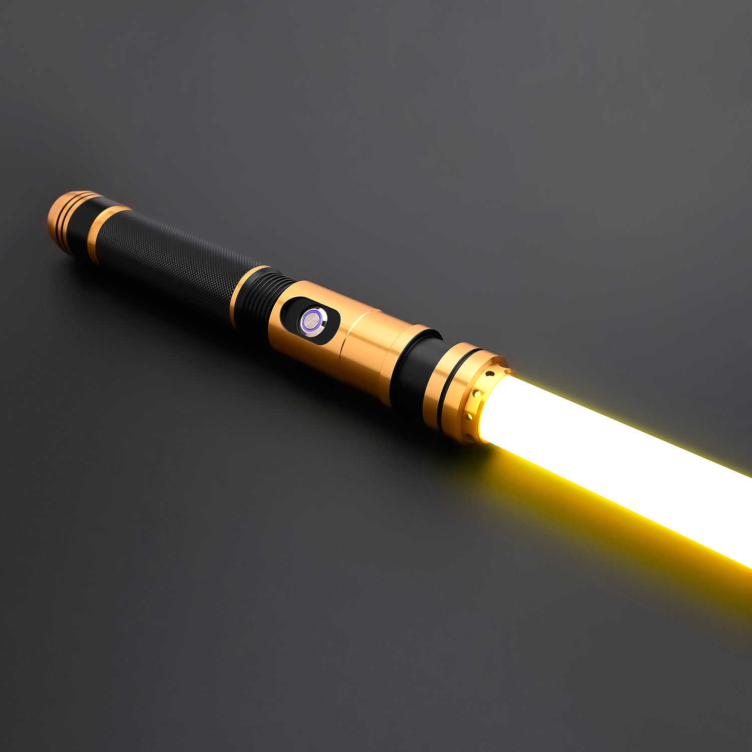 Черно-золотой